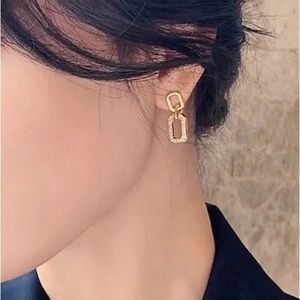 NEW Luxurious 14k Gold Stainless Steel Needle Earrings